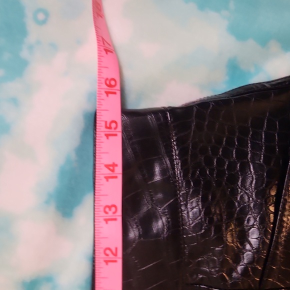 Stylish Outfit Fuax Leather Pants Sz 8 +Silky camisole+Gold-tone Necklace - Picture 7 of 10